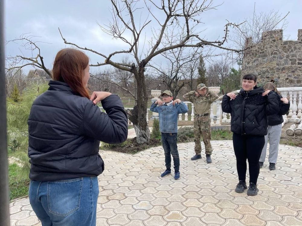  ..      &quot; &quot;,        