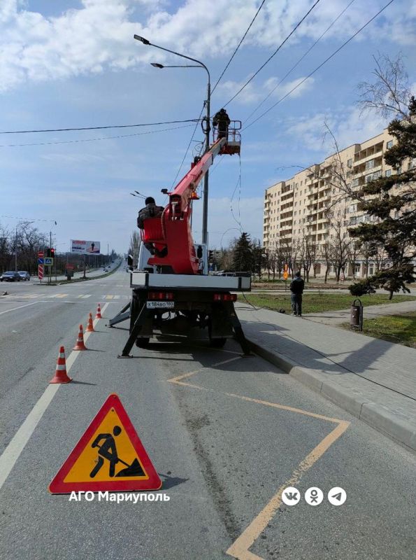 «Мариупольгоррсвет» за неделю обновил более 200 светильников