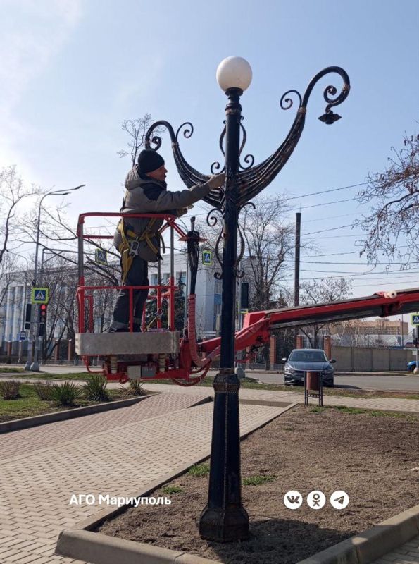«Мариупольгоррсвет» за неделю обновил более 200 светильников «Мариупольгоррсвет» за неделю обновил более 200 светильников