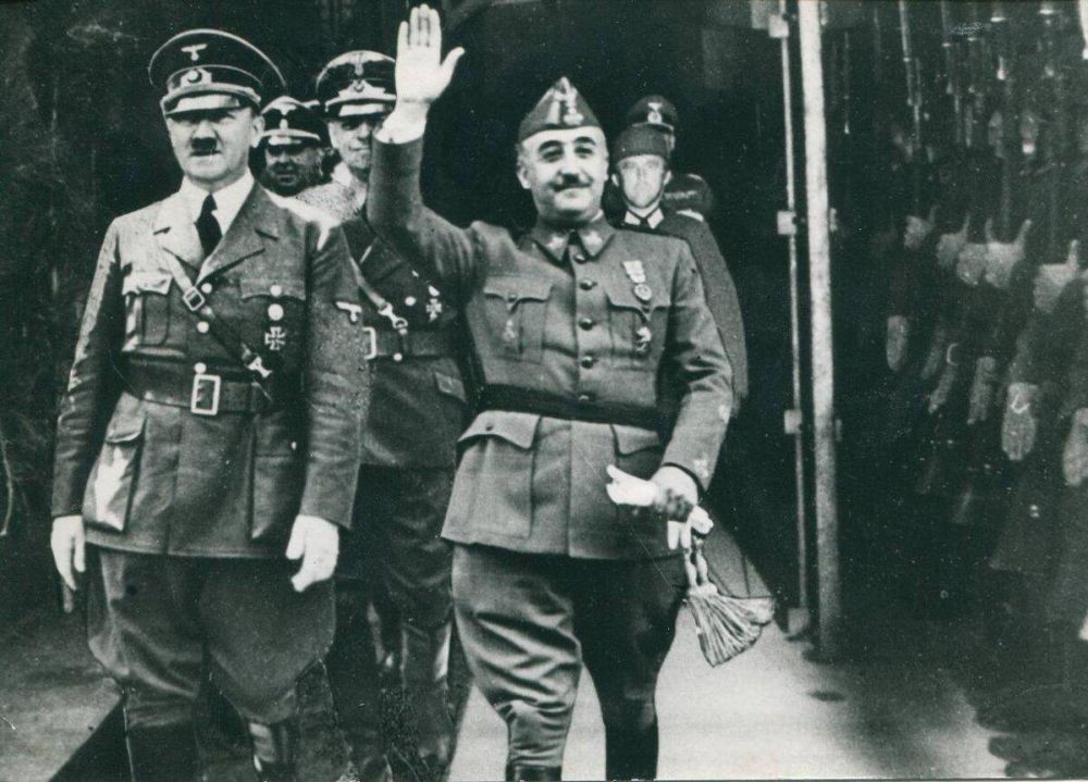  :    ,  ,       -  ,   (, )      ӻ -