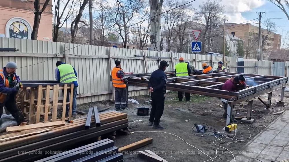 Петербург возвращает спорт и культуру в Мариуполь