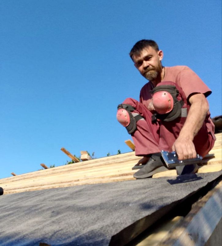 Нести тепло души и веры: история православного добровольца и его команды