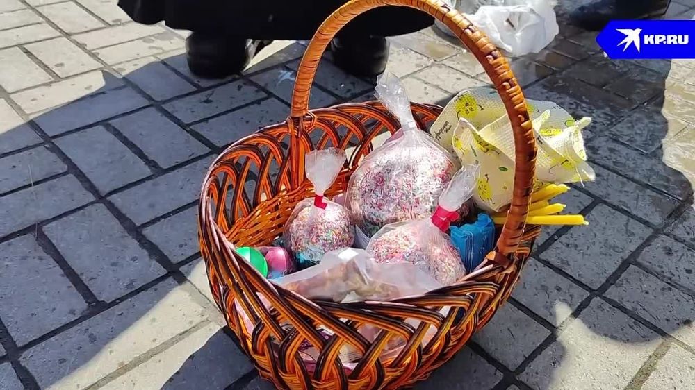 «Молимся о мире и светлом будущем»: В Свято-Николаевском храме Мариуполя состоялось таинство освящения пасхальных куличей