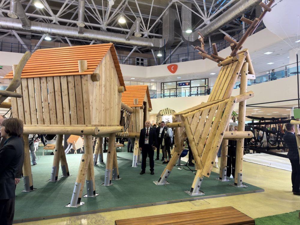  :         л,      ,  V  - ParkSeason Expo
