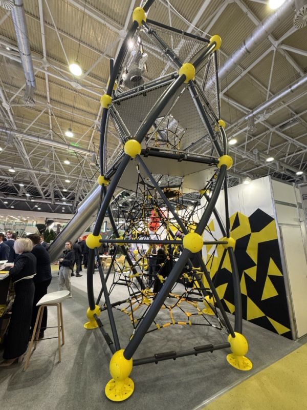  :         л,      ,  V  - ParkSeason Expo
