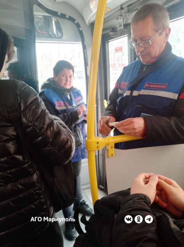 В Мариуполе пассажиров ежедневно перевозят более 120 водителей общественного транспорта