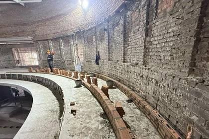 Петербургские строители продолжают восстановление Драмтеатра в Мариуполе