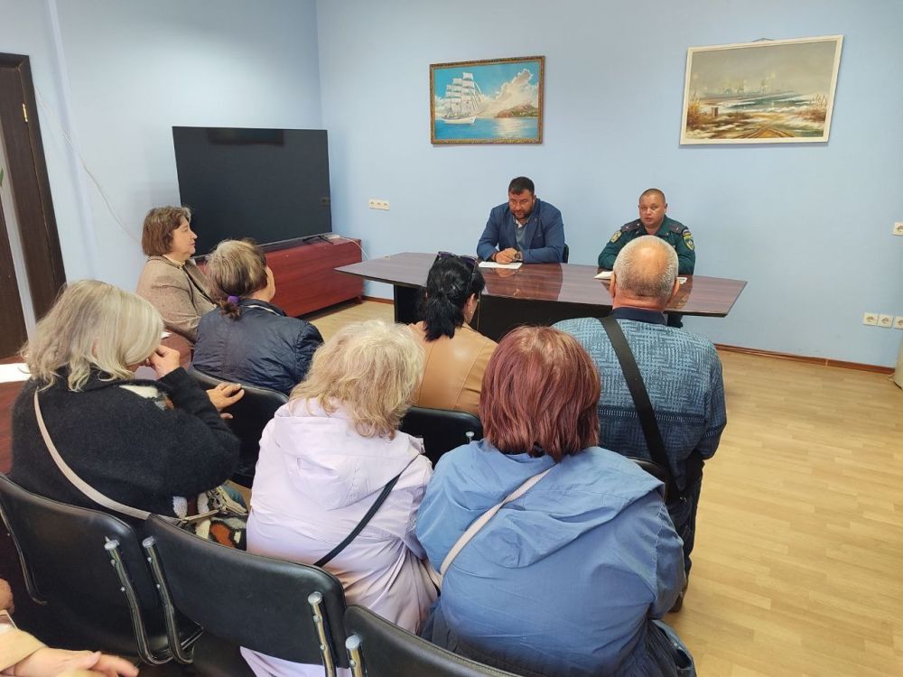 Встреча с жителями Приморского района: обсуждены актуальные вопросы