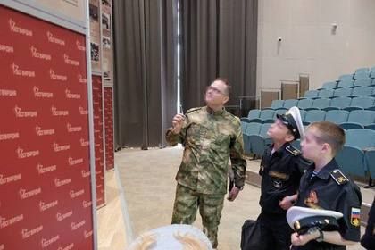 Росгвардейцы выступили перед мариупольскими школьниками