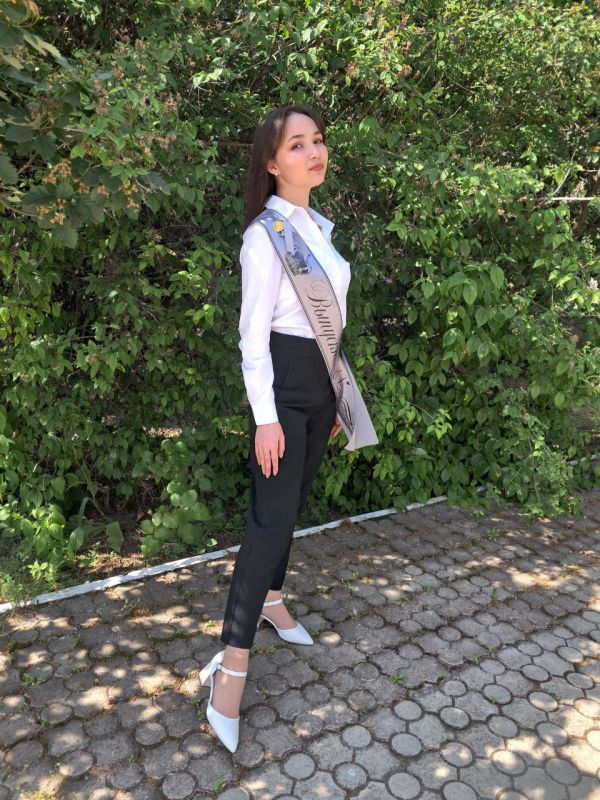 Умение самостоятельно учиться - залог успеха Мария Бородина из школы № 46 сдала на максимальный балл экзамен по истории