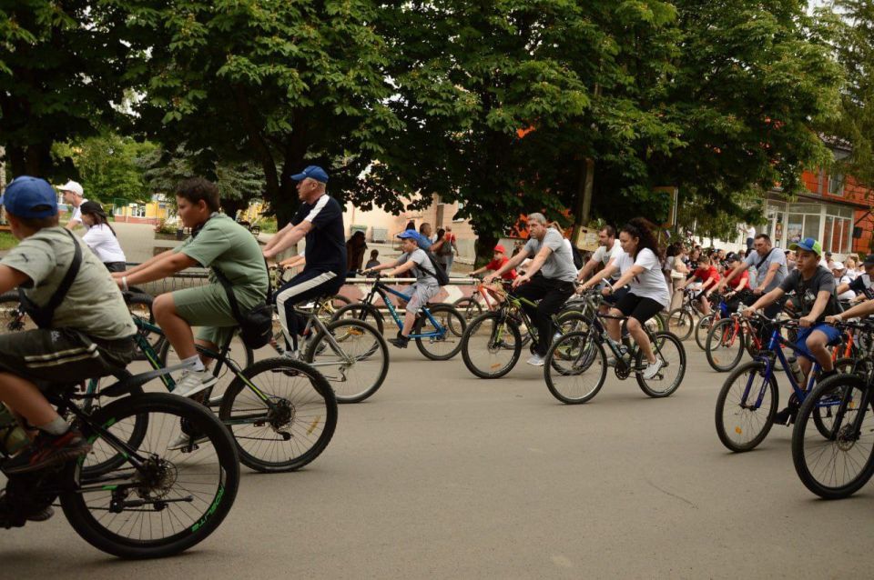 В акции «Спортивный Донбасс» приняли участие около 30 тысяч жителей ДНР В акции «Спортивный Донбасс» приняли участие около 30 тысяч жителей ДНР