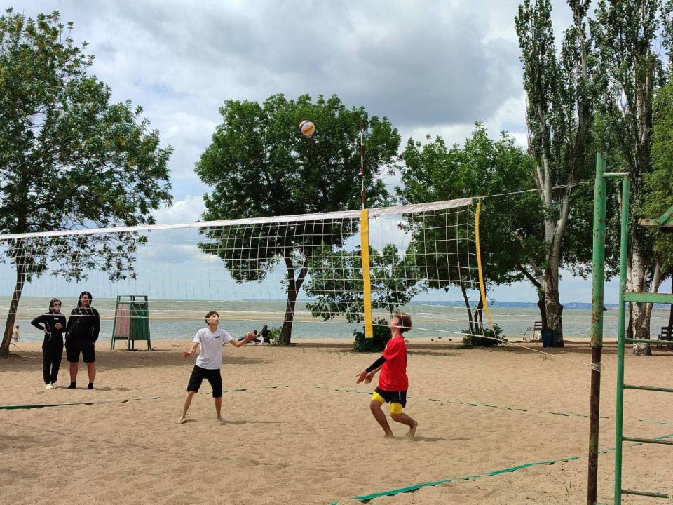 Вчера, 15 июня, в Мариуполе состоялся открытый Кубок по пляжному волейболу, посвящённый Дню России в рамках акции «Спортивный Донбасс» Вчера, 15 июня, в Мариуполе состоялся открытый Кубок по пляжному волейболу, посвящённый Дню России в рамках акции «Спортивный Донбасс»