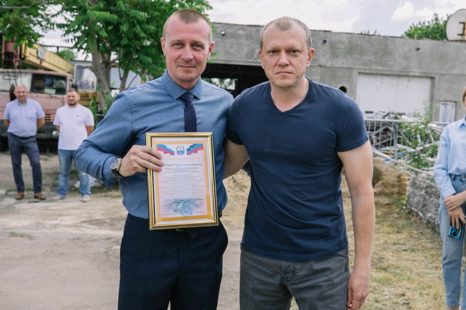 МУП «Мариупольгорсвет» отмечает три года со дня основания МУП «Мариупольгорсвет» отмечает три года со дня основания