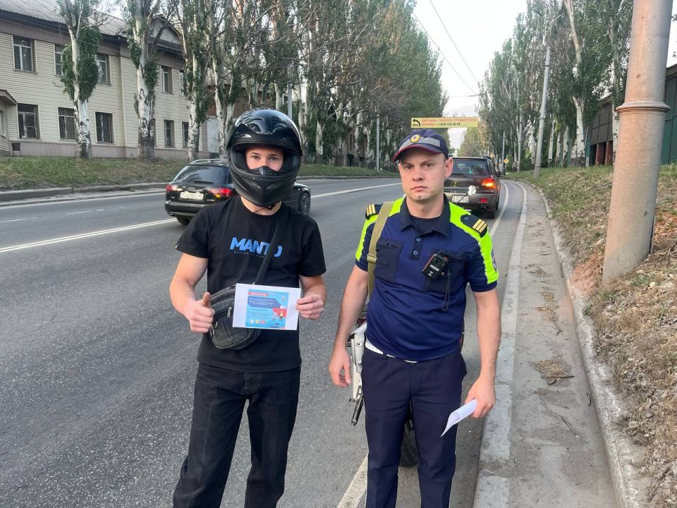 В Макеевке сотрудники ГИБДД провели профилактическую отработку «Мотоциклист, велосипедист» В Макеевке сотрудники ГИБДД провели профилактическую отработку «Мотоциклист, велосипедист»