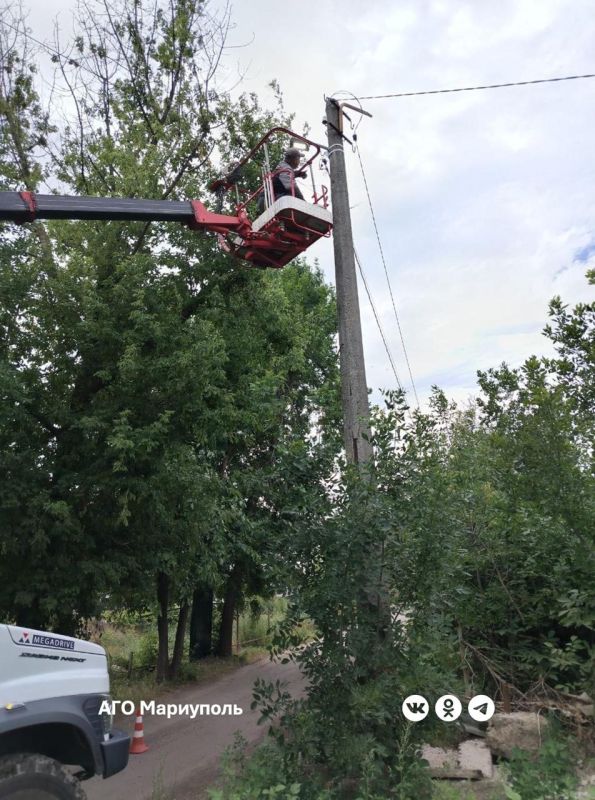«Мариупольгорсвет» обновил светильники по ряду улиц левобережья «Мариупольгорсвет» обновил светильники по ряду улиц левобережья