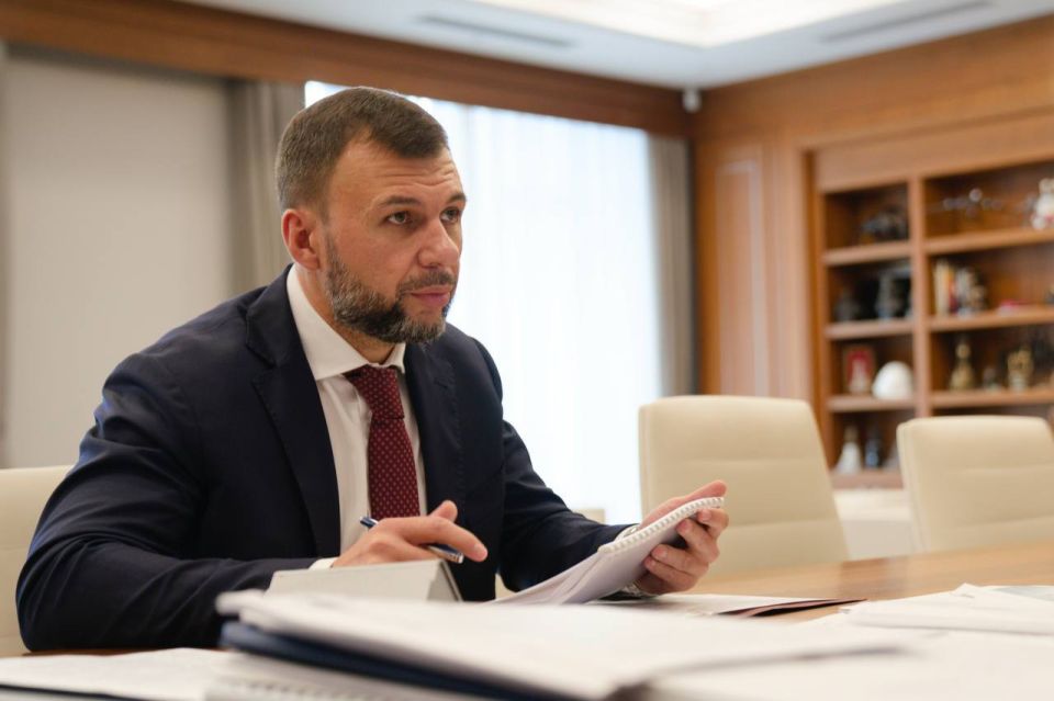 Глава Минстроя России Ирек Файзуллин провел рабочую встречу с Главой Донецкой Народной Республики Денисом Пушилиным Глава Минстроя России Ирек Файзуллин провел рабочую встречу с Главой Донецкой Народной Республики Денисом Пушилиным