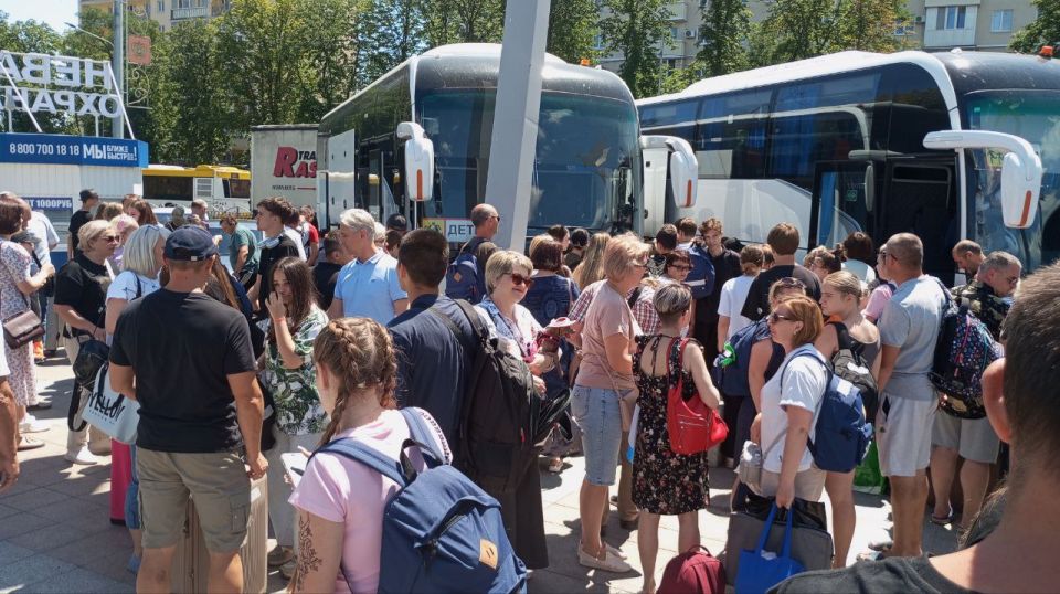 Антон Кольцов: Встретили наших выпускников 2025 года Антон Кольцов: Встретили наших выпускников 2025 года