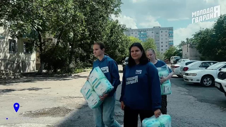          ,     -