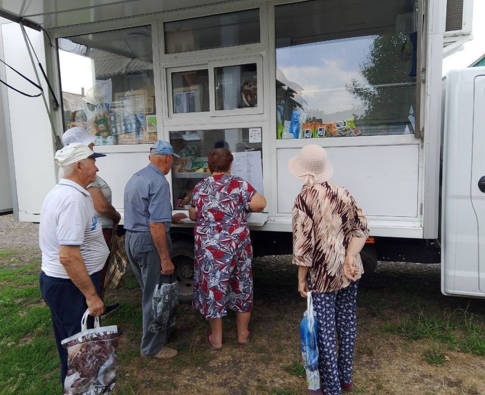 С 23 по 25 июля 2025 года осуществлена выездная торговля с использованием автомагазинов в населенных пунктах городских округов Докучаевск, Горловка, Мариуполь, Харцызск на территории г С 23 по 25 июля 2025 года осуществлена выездная торговля с использованием автомагазинов в населенных пунктах городских округов Докучаевск, Горловка, Мариуполь, Харцызск на территории г