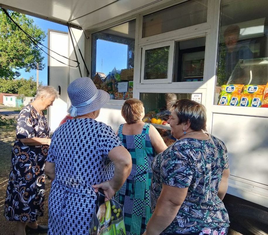 С 23 по 25 июля 2025 года осуществлена выездная торговля с использованием автомагазинов в населенных пунктах городских округов Докучаевск, Горловка, Мариуполь, Харцызск на территории г