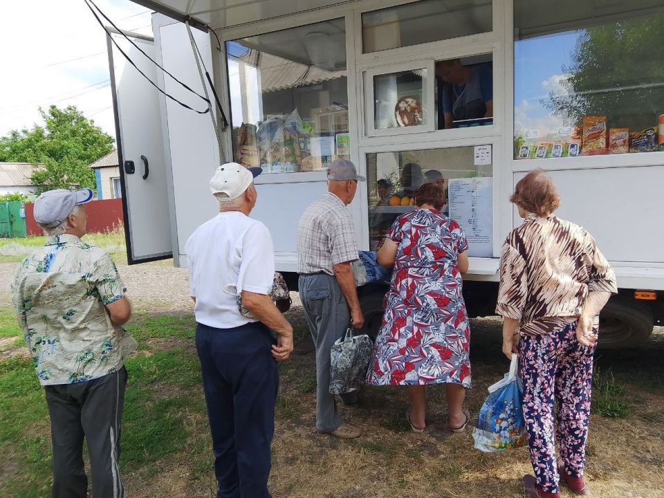 С 23 по 25 июля 2025 года осуществлена выездная торговля с использованием автомагазинов в населенных пунктах городских округов Докучаевск, Горловка, Мариуполь, Харцызск на территории г С 23 по 25 июля 2025 года осуществлена выездная торговля с использованием автомагазинов в населенных пунктах городских округов Докучаевск, Горловка, Мариуполь, Харцызск на территории г
