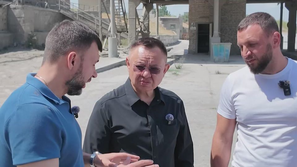 Денис Пушилин: Расширяем производство на Амвросиевском цементном заводе