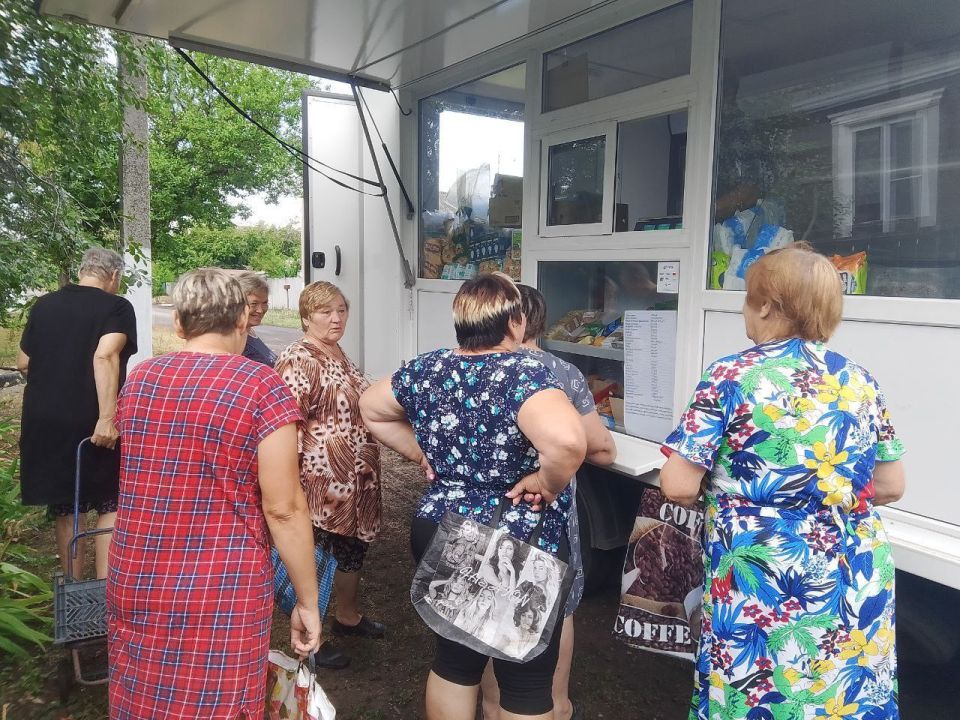 С 26 по 29 июля 2025 года осуществлена выездная торговля с использованием автомагазинов в населенных пунктах городских округов Докучаевск, Горловка, Мариуполь, Харцызск на территории г. Авдеевка, также Волновахского... С 26 по 29 июля 2025 года осуществлена выездная торговля с использованием автомагазинов в населенных пунктах городских округов Докучаевск, Горловка, Мариуполь, Харцызск на территории г. Авдеевка, также Волновахского...