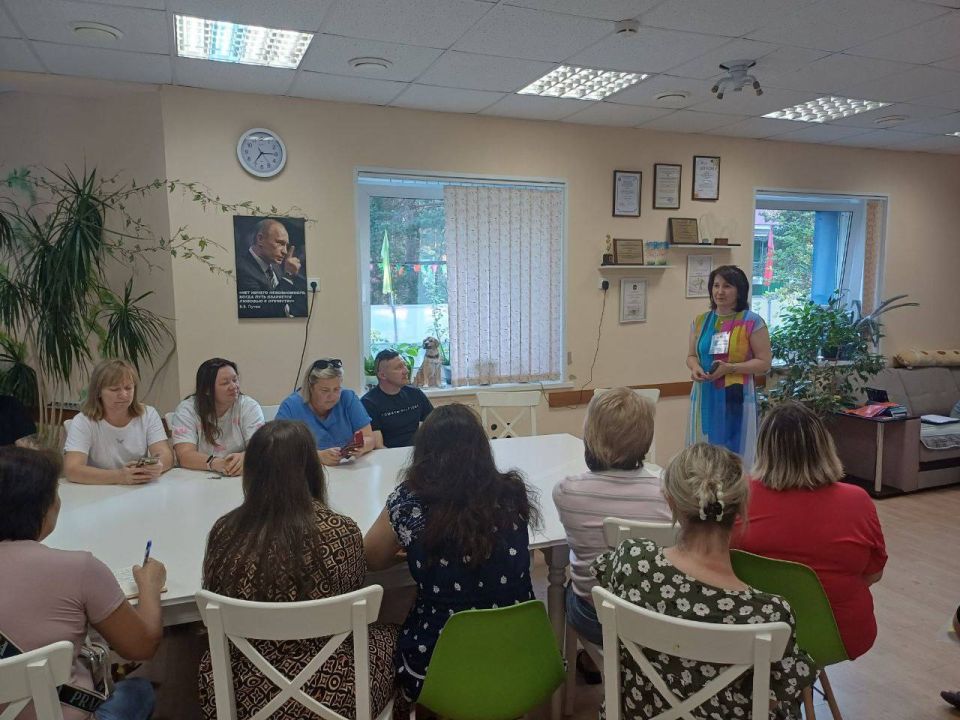 20 педагогов из Мариуполя приехали в Петербург 20 педагогов из Мариуполя приехали в Петербург