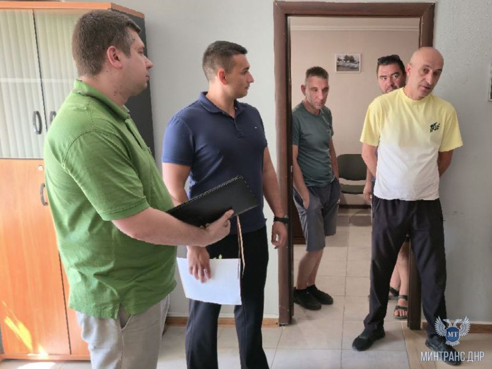 В Мариуполе состоялось выездное информационно-профилактическое мероприятие с целью предупреждения нарушений законодательства в сфере осуществления деятельности службами заказа легкового такси В Мариуполе состоялось выездное информационно-профилактическое мероприятие с целью предупреждения нарушений законодательства в сфере осуществления деятельности службами заказа легкового такси