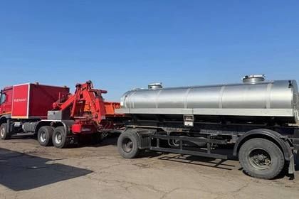 Санкт-Петербург направил в Мариуполь цистерны для обеспечения жителей водой