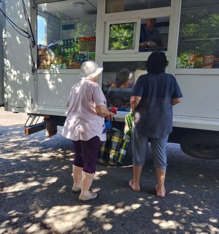 С 30 июля по 1 августа 2025 года осуществлена выездная торговля с использованием автомагазинов в населенных пунктах городских округов Докучаевск, Горловка, Мариуполь, Харцызск на территории г С 30 июля по 1 августа 2025 года осуществлена выездная торговля с использованием автомагазинов в населенных пунктах городских округов Докучаевск, Горловка, Мариуполь, Харцызск на территории г