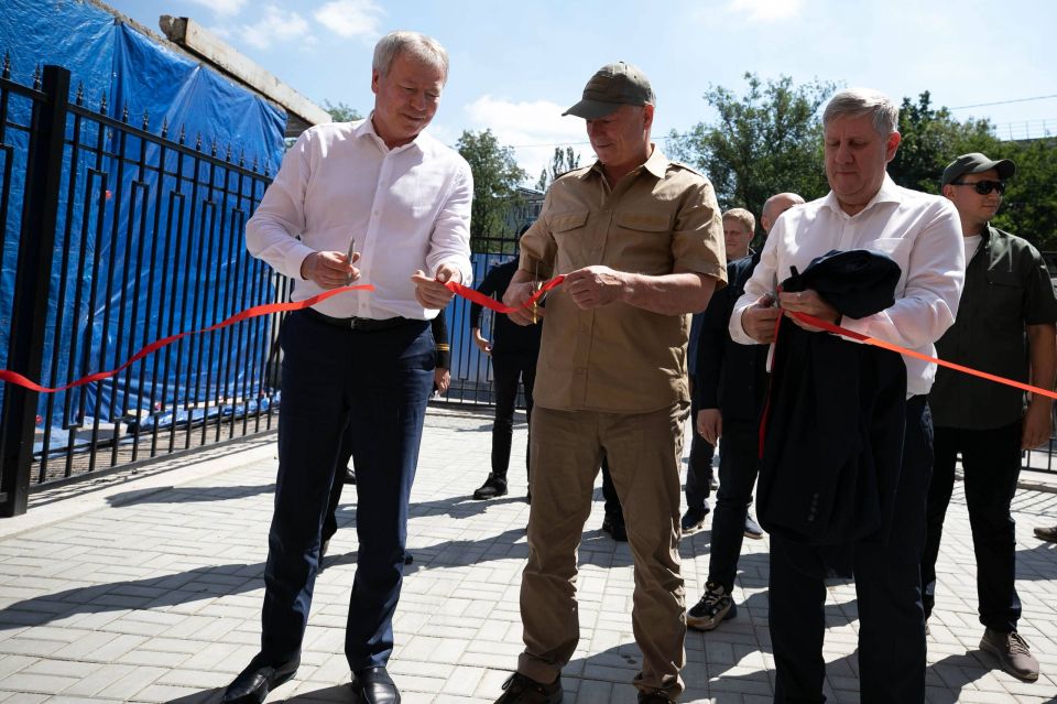 Вице-премьер Марат Хуснуллин посетил Донецкую Народную Республику Вице-премьер Марат Хуснуллин посетил Донецкую Народную Республику