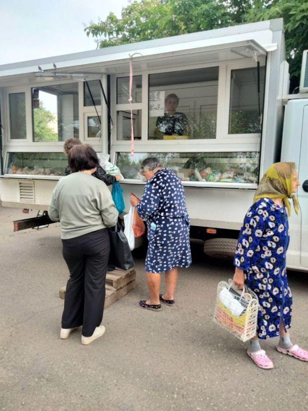 С 2 по 5 августа 2025 года осуществлена выездная торговля с использованием автомагазинов в населенных пунктах городских округов Докучаевск, Горловка, Мариуполь, Харцызск на территории г. Авдеевка, а также Волновахского... С 2 по 5 августа 2025 года осуществлена выездная торговля с использованием автомагазинов в населенных пунктах городских округов Докучаевск, Горловка, Мариуполь, Харцызск на территории г. Авдеевка, а также Волновахского...