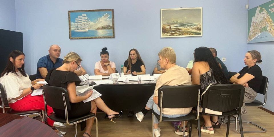 В Управе Приморского внутригородского района города Мариуполь состоялось заседание Комиссии по делам несовершеннолетних и защите их прав, на котором были рассмотрены изменения в плане работы КДНиЗП на 2025 год, а также...