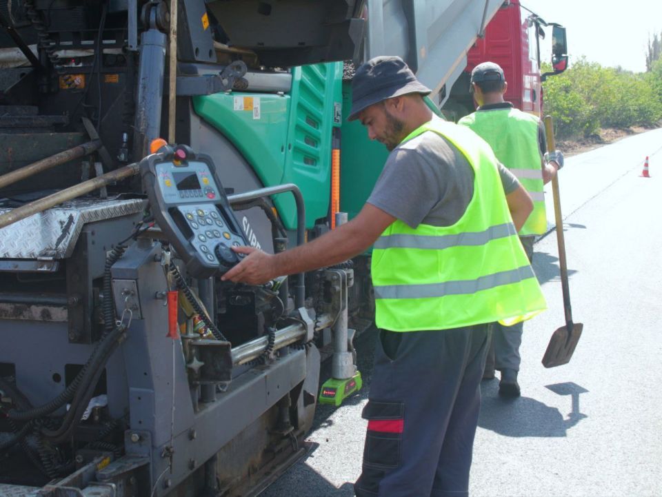  40                  &quot;  &quot;