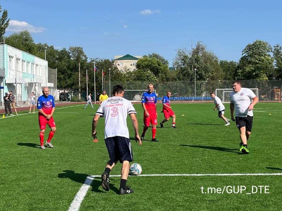 ФУТБОЛИСТЫ "ДОНБАССТЕПЛОЭНЕРГО" ПРИНЯЛИ УЧАСТИЕ В ТОВАРИЩЕСКОМ ТУРНИРЕ ПО МИНИ-ФУТБОЛУ, ПОСВЯЩЕННОМ ДНЮ СТРОИТЕЛЯ ФУТБОЛИСТЫ "ДОНБАССТЕПЛОЭНЕРГО" ПРИНЯЛИ УЧАСТИЕ В ТОВАРИЩЕСКОМ ТУРНИРЕ ПО МИНИ-ФУТБОЛУ, ПОСВЯЩЕННОМ ДНЮ СТРОИТЕЛЯ
