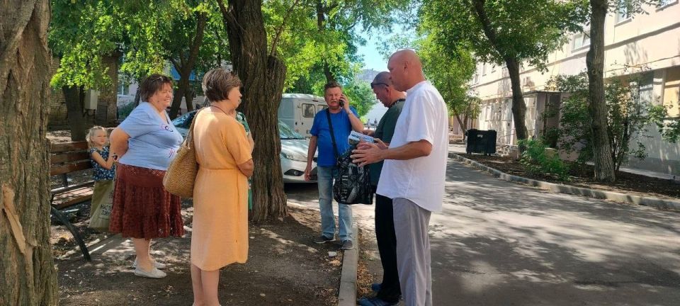  :   ,         ,    :             ...