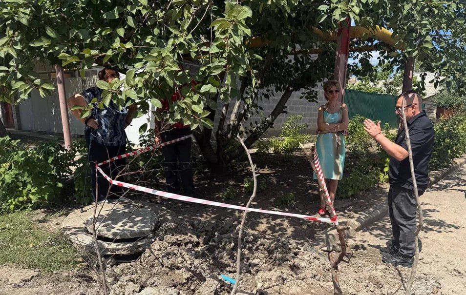  :   ,         ,    :             ...