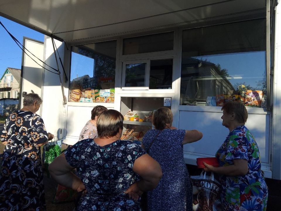 С 9 по 12 августа 2025 года осуществлена выездная торговля с использованием автомагазинов в населенных пунктах городских округов Докучаевск, Горловка, Мариуполь, Харцызск на территории г С 9 по 12 августа 2025 года осуществлена выездная торговля с использованием автомагазинов в населенных пунктах городских округов Докучаевск, Горловка, Мариуполь, Харцызск на территории г