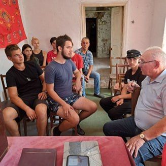 Борис Литвинов провел встречу с молодежью Мариуполя