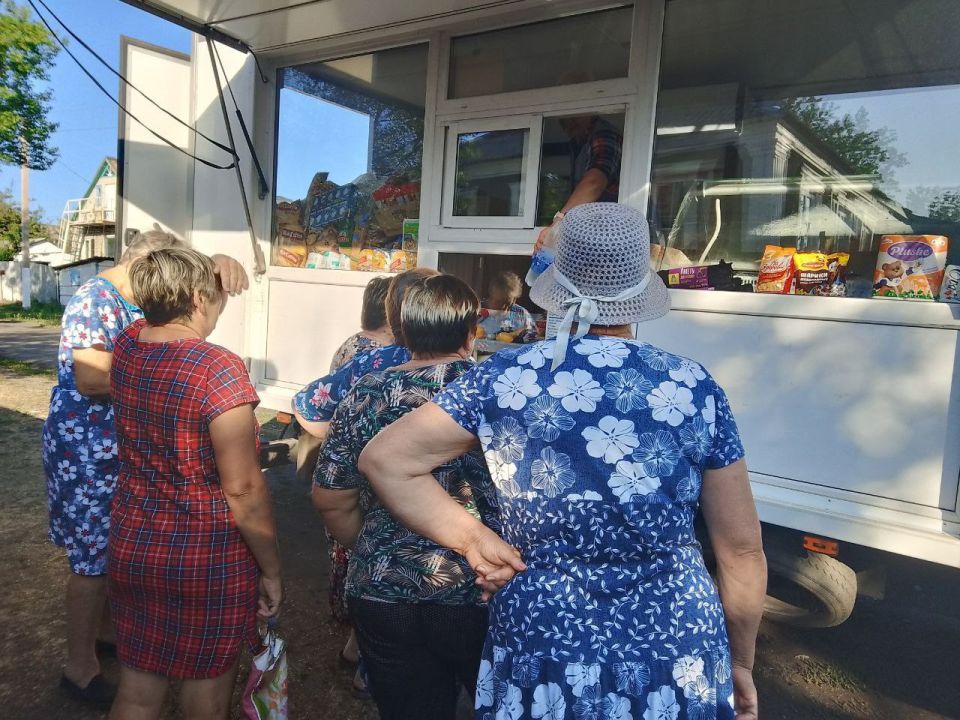 С 9 по 12 августа 2025 года осуществлена выездная торговля с использованием автомагазинов в населенных пунктах городских округов Докучаевск, Горловка, Мариуполь, Харцызск на территории г С 9 по 12 августа 2025 года осуществлена выездная торговля с использованием автомагазинов в населенных пунктах городских округов Докучаевск, Горловка, Мариуполь, Харцызск на территории г