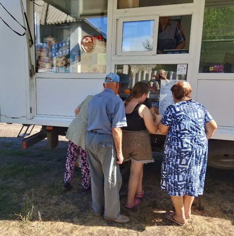 С 9 по 12 августа 2025 года осуществлена выездная торговля с использованием автомагазинов в населенных пунктах городских округов Докучаевск, Горловка, Мариуполь, Харцызск на территории г С 9 по 12 августа 2025 года осуществлена выездная торговля с использованием автомагазинов в населенных пунктах городских округов Докучаевск, Горловка, Мариуполь, Харцызск на территории г