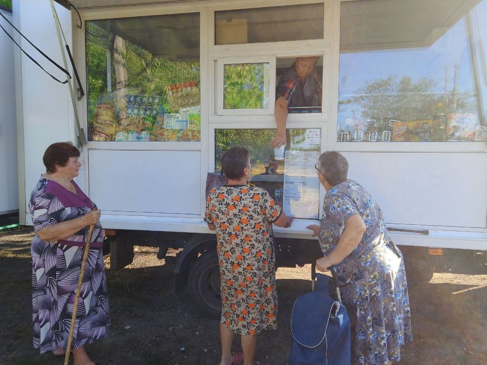 С 9 по 12 августа 2025 года осуществлена выездная торговля с использованием автомагазинов в населенных пунктах городских округов Докучаевск, Горловка, Мариуполь, Харцызск на территории г С 9 по 12 августа 2025 года осуществлена выездная торговля с использованием автомагазинов в населенных пунктах городских округов Докучаевск, Горловка, Мариуполь, Харцызск на территории г