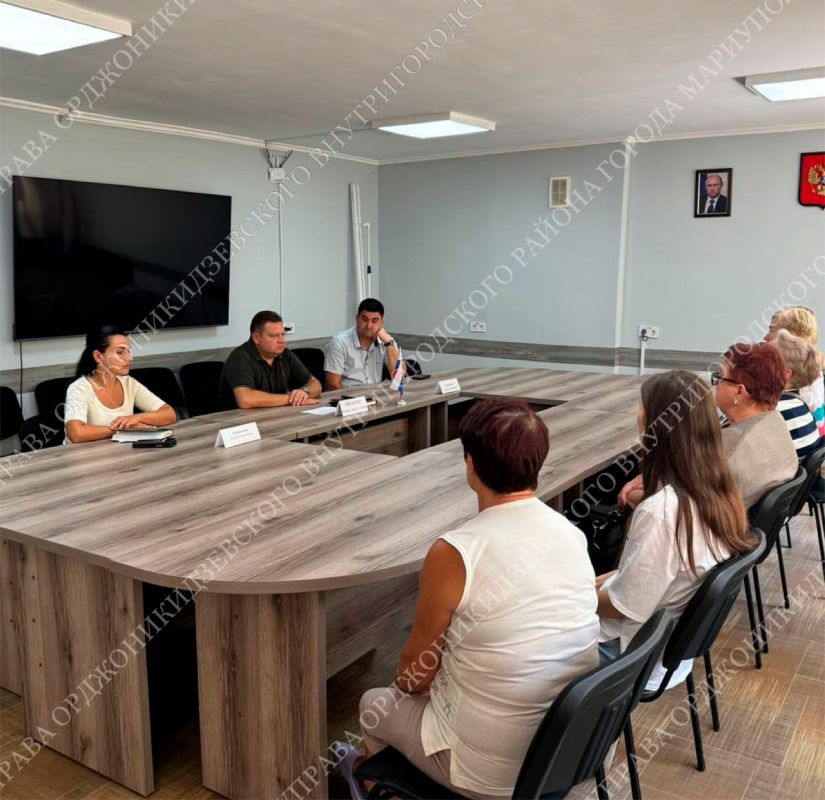 Встреча с жителями: развитие медицины и решение вопросов водоснабжения