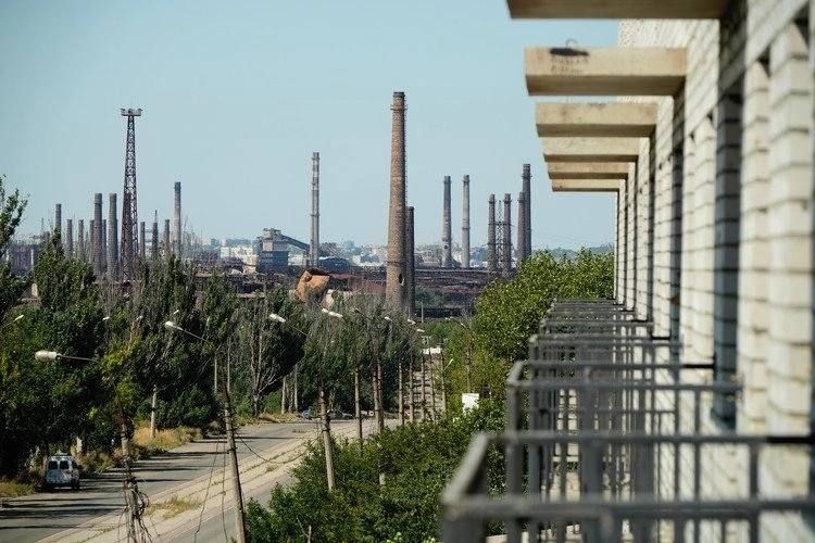 Сносить нельзя, восстановить: в Мариуполе возводят с нуля целый квартал, сохраняя хрущевскую проектировку Сносить нельзя, восстановить: в Мариуполе возводят с нуля целый квартал, сохраняя хрущевскую проектировку