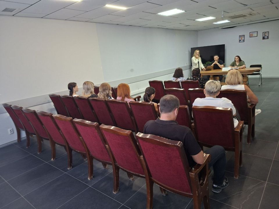 Сегодня в Управе Ильичевского внутригородского района города Мариуполь состоялась встреча первого заместителя руководителя Управы Соломиной Татьяны Александровны, а также представителя субподрядной организации ООО...