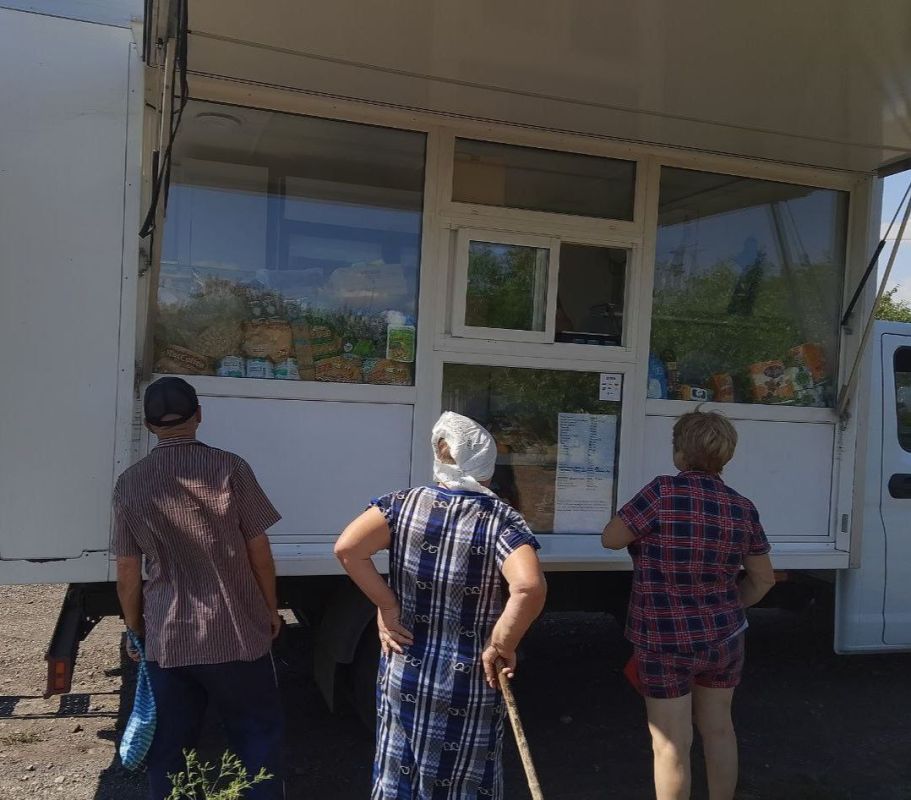 С 16 по 19 августа 2025 года осуществлена выездная торговля с использованием автомагазинов в населенных пунктах городских округов Докучаевск, Горловка, Мариуполь, на территории г С 16 по 19 августа 2025 года осуществлена выездная торговля с использованием автомагазинов в населенных пунктах городских округов Докучаевск, Горловка, Мариуполь, на территории г