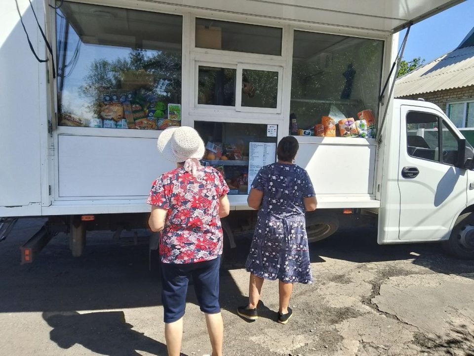 С 16 по 19 августа 2025 года осуществлена выездная торговля с использованием автомагазинов в населенных пунктах городских округов Докучаевск, Горловка, Мариуполь, на территории г С 16 по 19 августа 2025 года осуществлена выездная торговля с использованием автомагазинов в населенных пунктах городских округов Докучаевск, Горловка, Мариуполь, на территории г