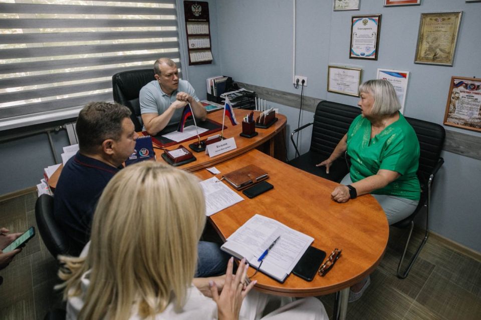 Антон Кольцов: Провел личный прием жителей левобережья