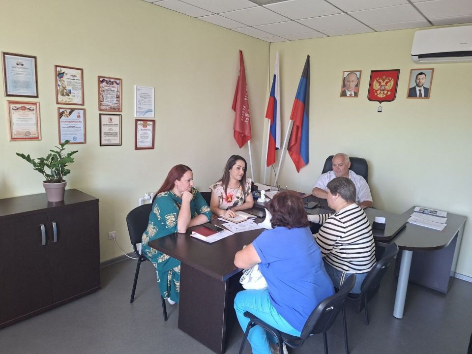 В Управе Ильичевского внутригородского района города Мариуполь состоялась встреча с жителями по вопросу создания территориального общественного самоуправления (ТОС)